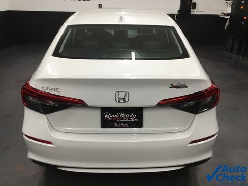 Used 2023 Honda Civic EX image 9