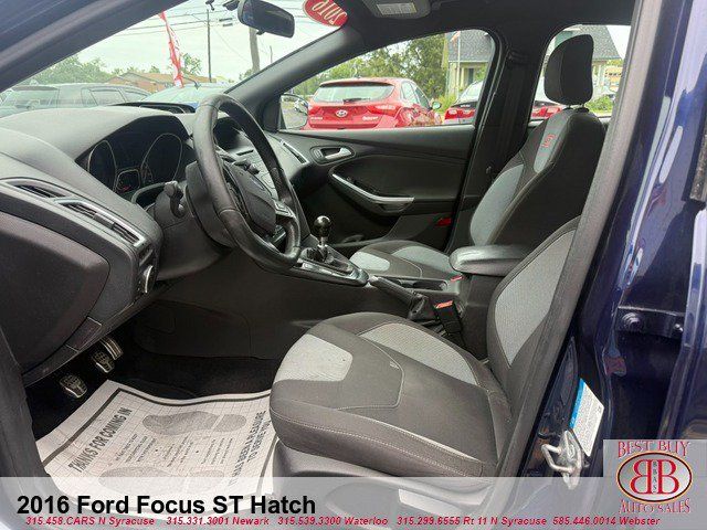 Used 2016 Ford Focus ST FWD image 10