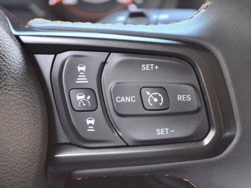 Used 2024 Jeep Wrangler Sport S image 21