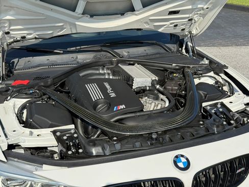 Used 2016 BMW M4 Coupe image 13