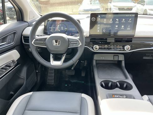 New 2026 Honda Prologue Touring image 11