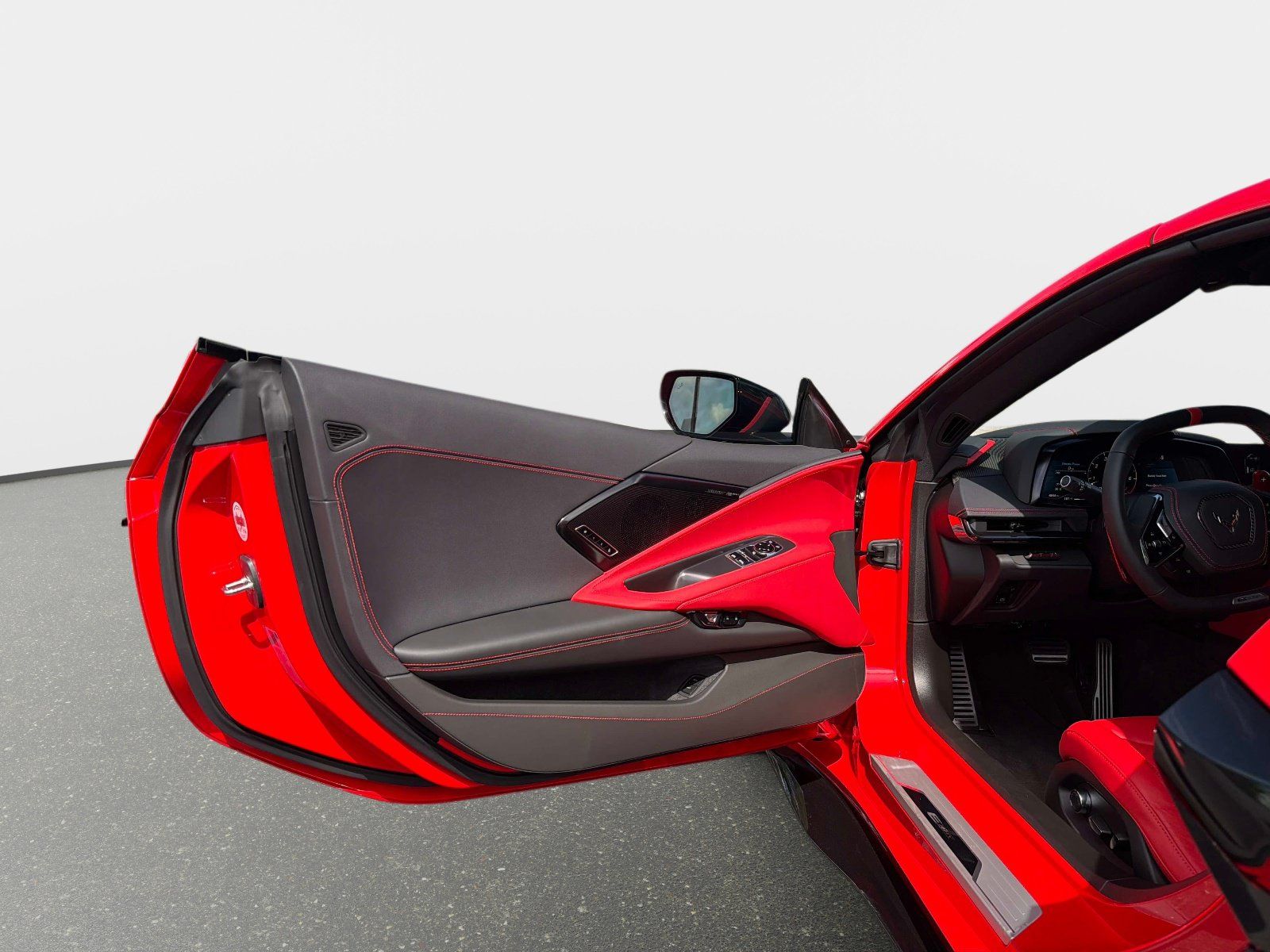 Used 2025 Chevrolet Corvette E-Ray w/ Stealth Interior Trim Package AWD/4WD image 27