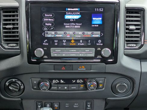 Used 2022 Nissan Frontier PRO-4X AWD/4WD image 18