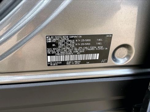 Certified 2026 Toyota bZ FWD image 34