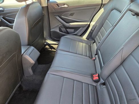 Used 2024 Volkswagen Jetta SE FWD image 14