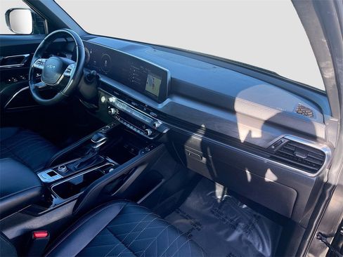 Used 2024 Kia Telluride SX X-Line image 32