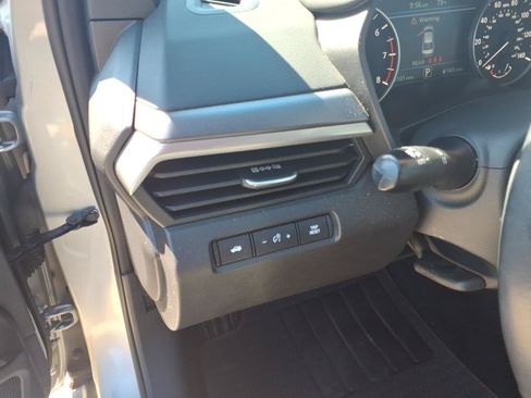 Used 2023 Nissan Altima 2.5 SR FWD image 18