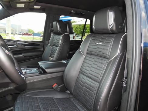 Used 2023 Cadillac Escalade V w/ LPO, Floor Liner Package image 60