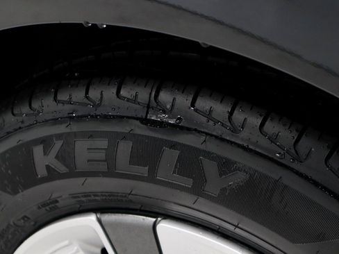 Used 2018 Hyundai Ioniq Blue image 19