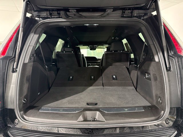 Used 2024 Cadillac Escalade Premium Luxury AWD/4WD image 9