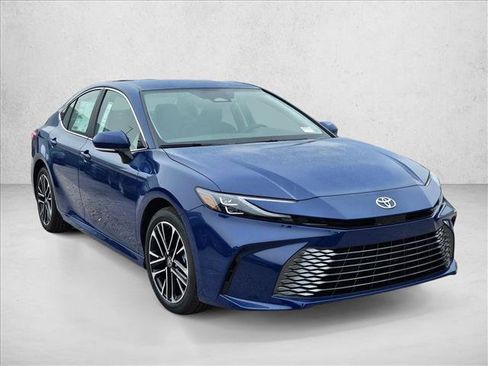 New 2026 Toyota Camry XLE image 7