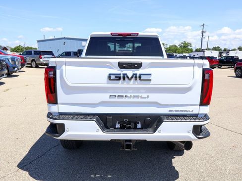 New 2026 GMC Sierra 2500 Denali Ultimate w/ Max Trailering Package AWD/4WD image 4