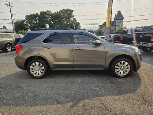 Used 2010 Chevrolet Equinox LT FWD image 4