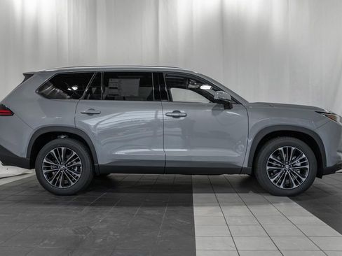 New 2026 Toyota Grand Highlander AWD Hybrid image 3