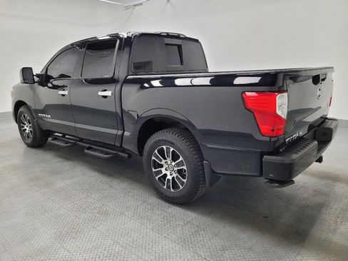 Used 2021 Nissan Titan SV w/ SV Convenience Package image 3