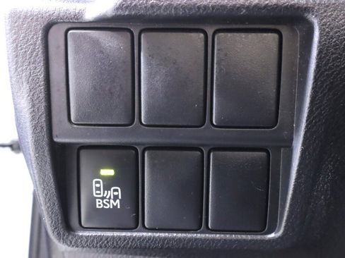 Used 2015 Lexus IS 250 w/ Navigation System Package RWD image 10