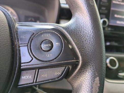 Used 2022 Toyota Corolla L image 13