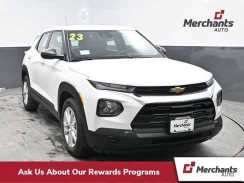 Used 2023 Chevrolet TrailBlazer LS image 1
