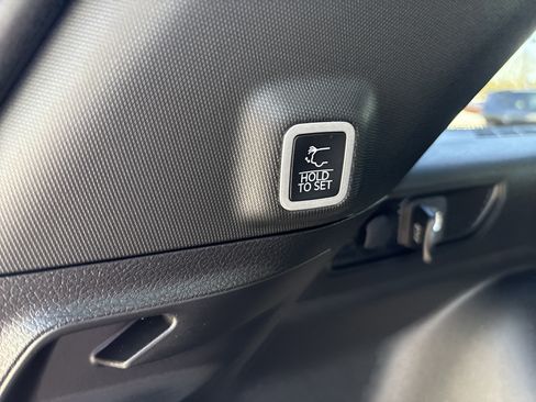 New 2025 Jeep Grand Cherokee Limited image 23