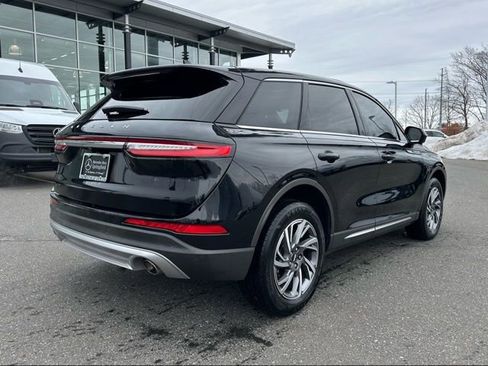 Used 2023 Lincoln Corsair AWD w/ Equipment Group 101A image 5