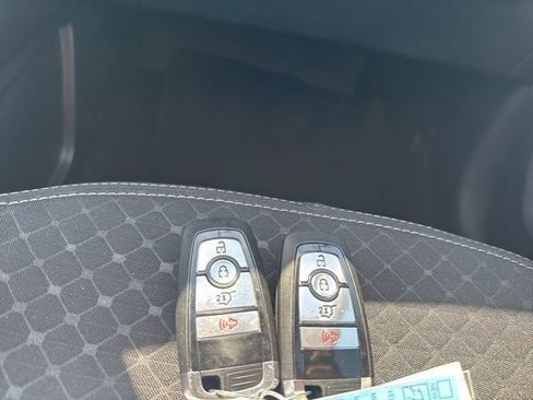 Used 2025 Ford Escape Active image 3