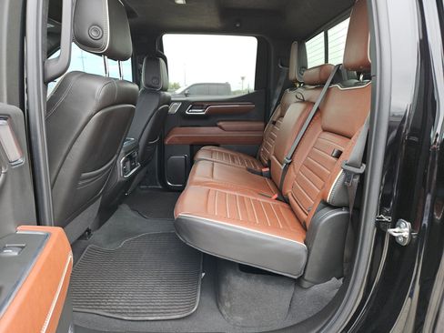 Used 2024 GMC Sierra 1500 Denali Ultimate AWD/4WD image 14