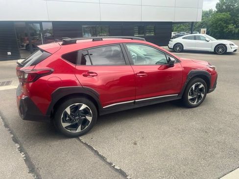 Used 2024 Subaru Crosstrek 2.5i Limited w/ Crosstrek Mirror Package AWD/4WD image 3