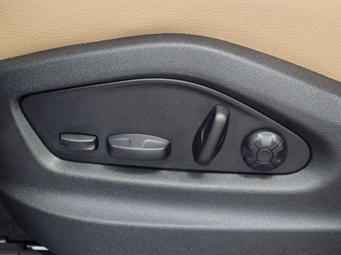 New 2025 Porsche Cayenne image 25