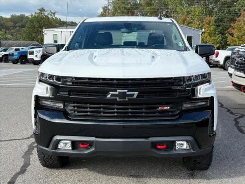 Certified 2021 Chevrolet Silverado 1500 LT Trail Boss image 3