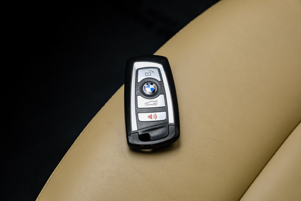 Used 2018 BMW M3 RWD image 54