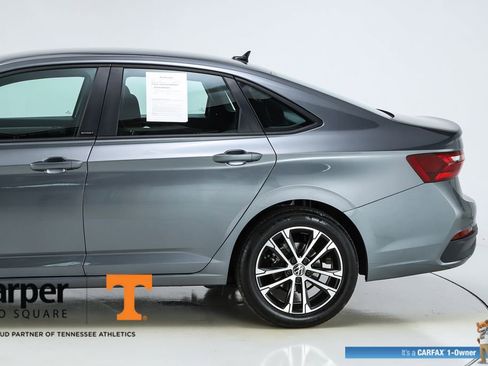 Used 2025 Volkswagen Jetta Sport FWD image 4