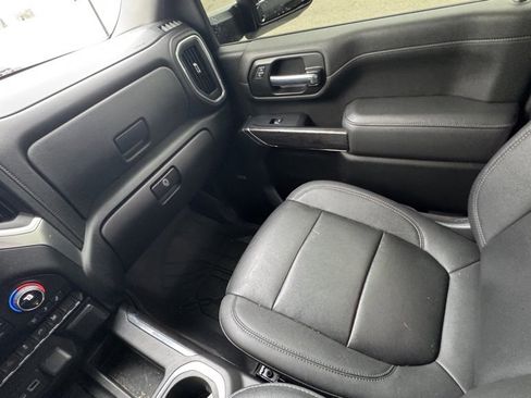 Used 2022 Chevrolet Silverado 2500 LTZ w/ LTZ Premium Package image 15