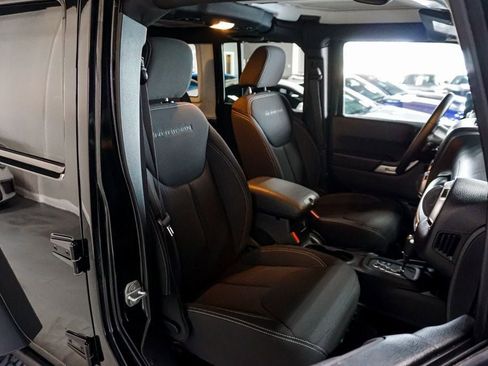 Used 2013 Jeep Wrangler Unlimited Rubicon w/ Connectivity Group image 33