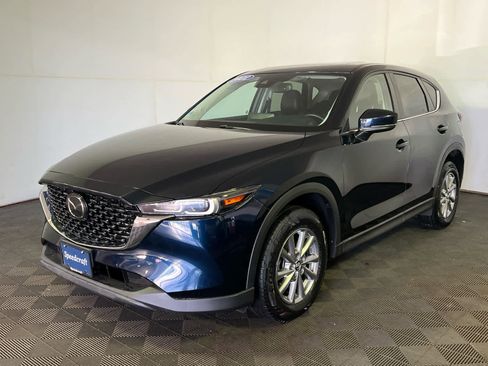 Used 2022 MAZDA CX-5 AWD 2.5 S w/ Preferred Package image 3