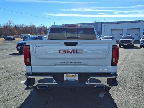 New 2026 GMC Sierra 1500 SLT image 6