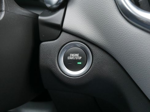 Used 2024 Chevrolet Equinox LS image 21