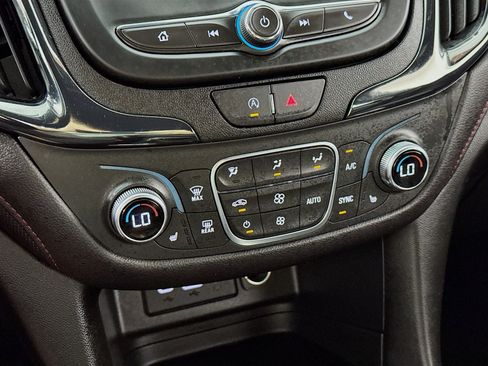 Used 2024 Chevrolet Equinox RS AWD/4WD image 16