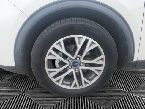 Used 2022 Ford Escape SEL w/ Technology Package image 14