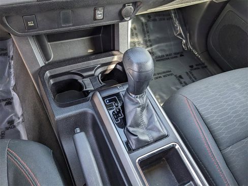 Used 2016 Toyota Tacoma SR5 image 26