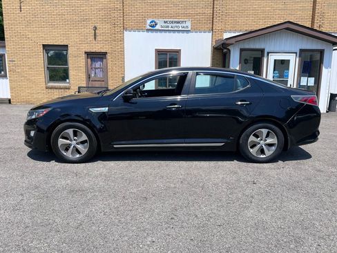 Used 2015 Kia Optima LX image 2
