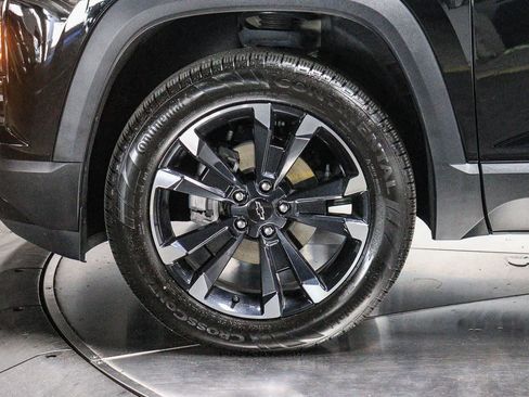 Used 2025 Chevrolet Equinox RS w/ Safety and Technology Package FWD image 9