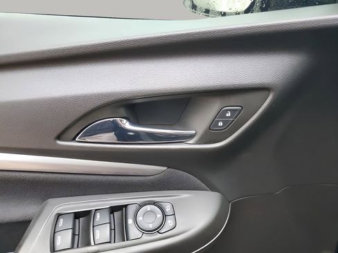 Used 2023 Chevrolet Bolt EUV LT w/ Redline Edition image 27