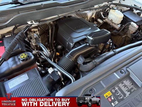 Used 2015 Chevrolet Silverado 2500 LTZ w/ LTZ Plus Package image 27