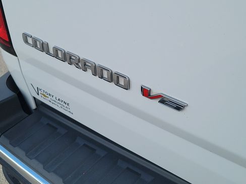 Used 2017 Chevrolet Colorado W/T w/ WT Convenience Package RWD image 5