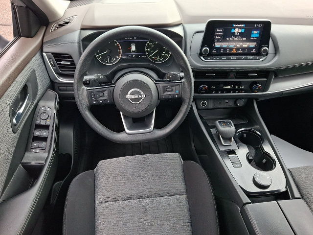 Used 2023 Nissan Rogue SV AWD/4WD image 12