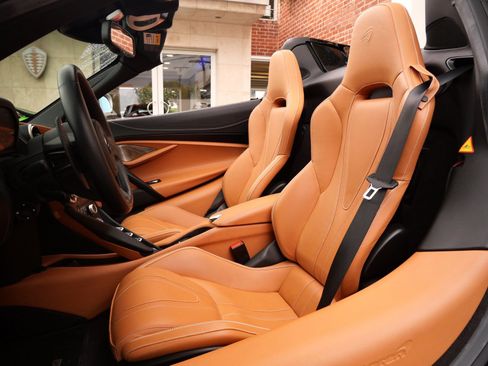 Used 2020 McLaren 720S Luxury image 16