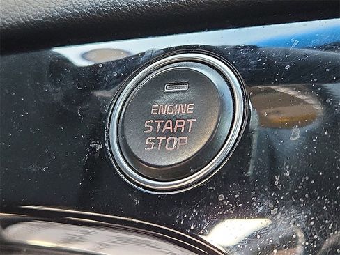 Used 2017 Kia Sportage SX image 25