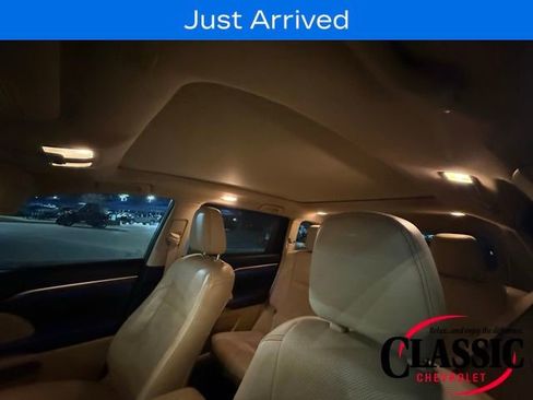 Used 2019 Toyota Highlander Limited Platinum image 17