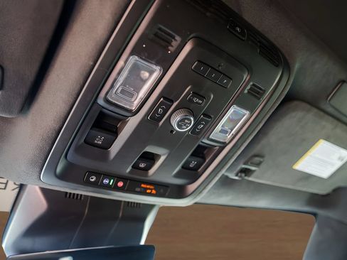 Certified 2023 Cadillac Escalade Premium Luxury Platinum AWD/4WD image 21