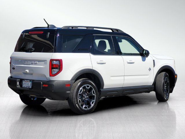 Certified 2025 Ford Bronco Sport Outer Banks w/ Outer Banks Tech Package+ AWD/4WD image 4